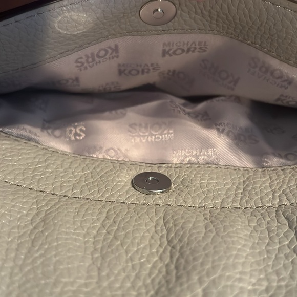 MICHAEL MICHEAL KORS Astrid Pear Gray Clutch/Shoulder Bag - Picture 14 of 16